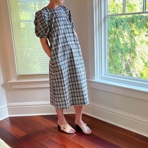 Soft seersucker 95% cotton, navy blue & cream.  Puffed ruched sleeves. New.